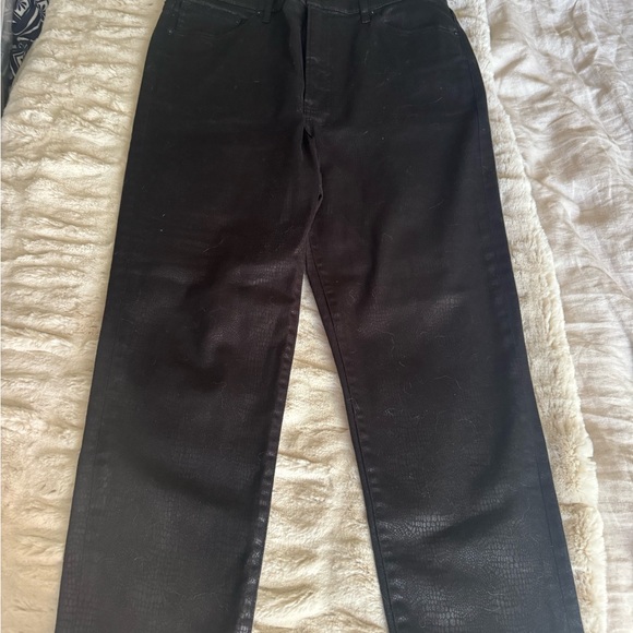 Express mom Jean, super high-rise. Snake skin print. - Picture 2 of 4